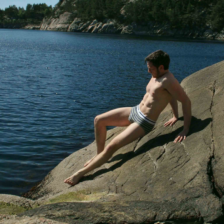 Slip homme gris en coton bio - rayures bleu marine - BLUEBUCK